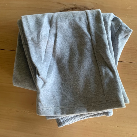 Under Armour women’s sweatpants. - Picture 3 of 4